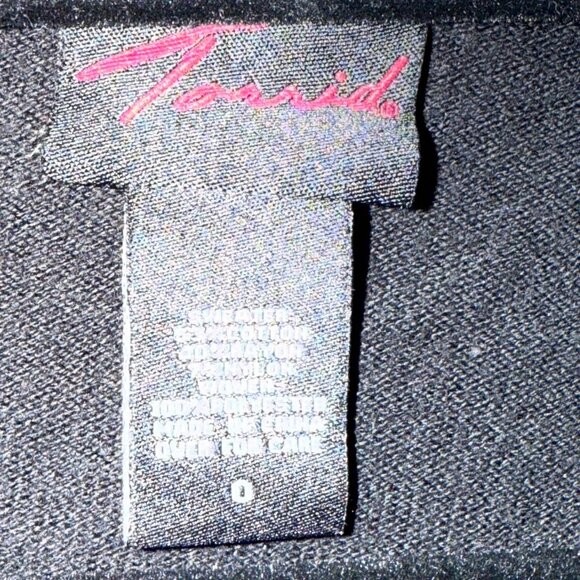 Torrid Black Sweater Cardigan Style w/Leopard Print Ruffle Top EUC - Picture 4 of 6